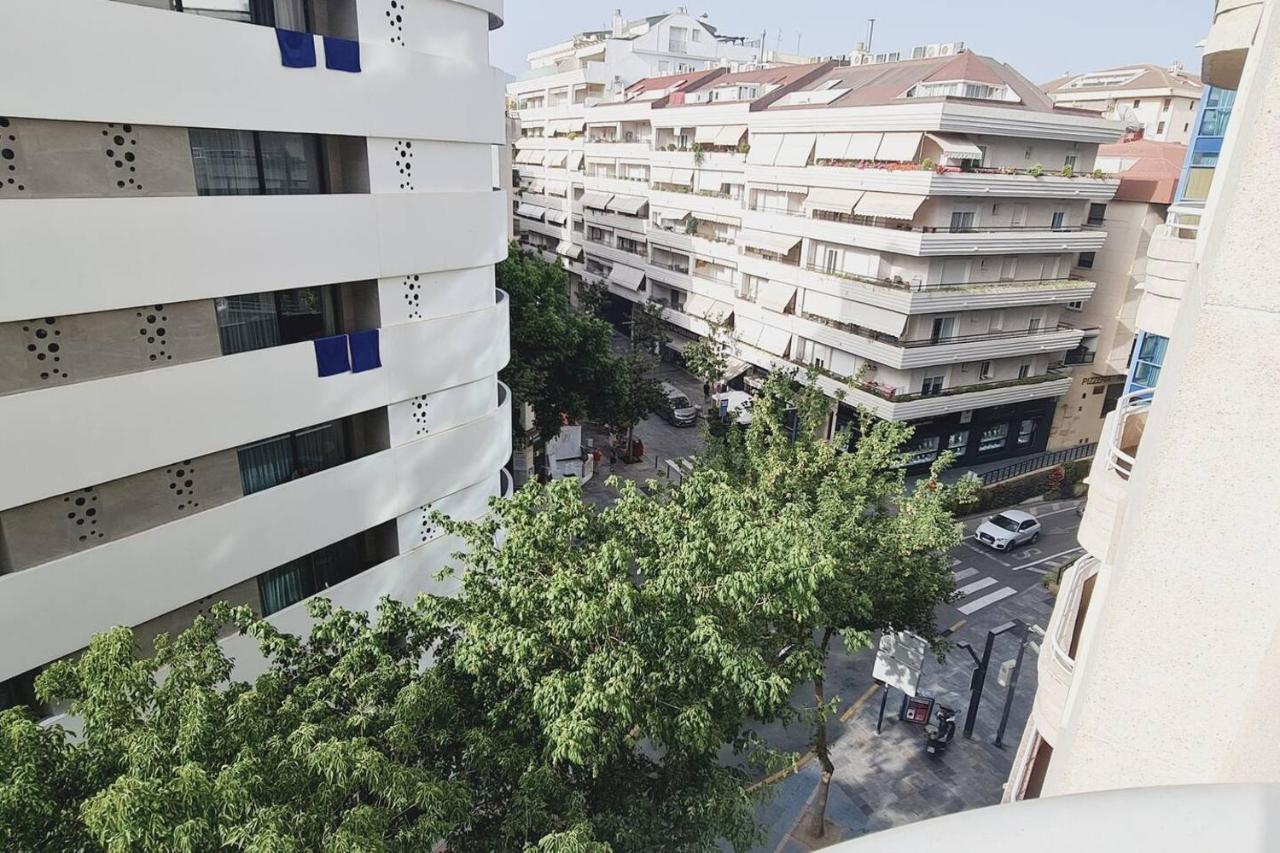 Marbella Centre Mileniun Apartment Bagian luar foto